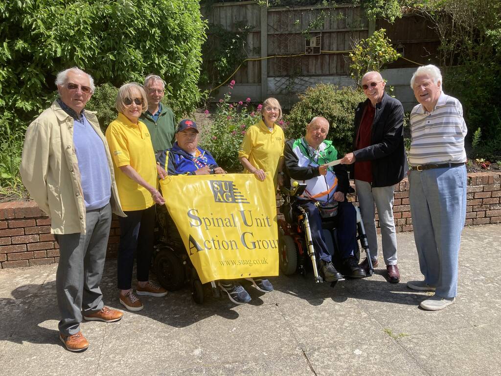 wayfarers chorus donate funds to suag