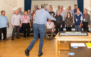 Wayfarers chorus final rehearsal before the concert